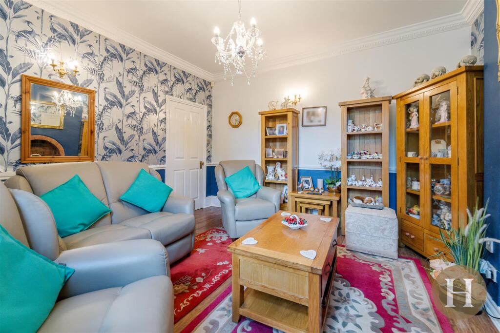 Hadleigh Estate Agents-13.jpg