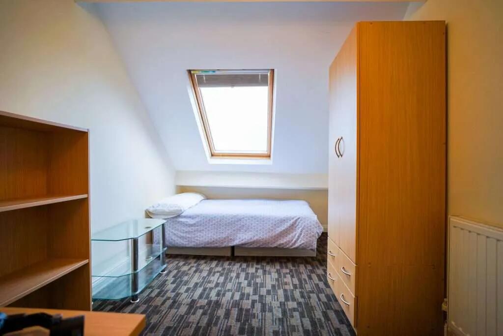 10_Moorgate_Avenue