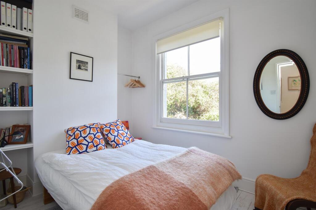 Bedroom.jpg