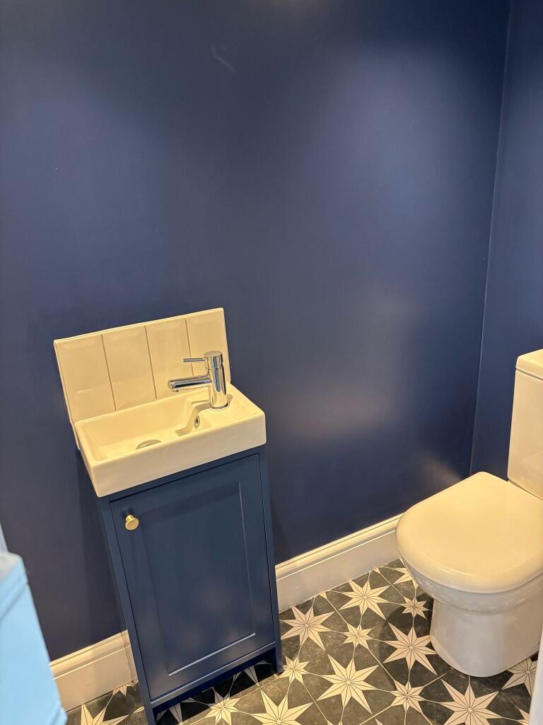 Downstair Shower