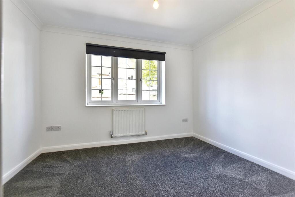 Bedroom.JPG