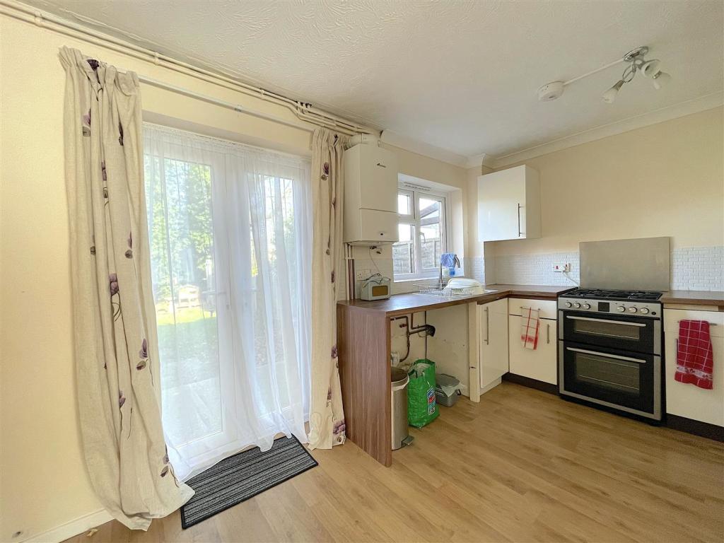 Kitchen (1).jpeg
