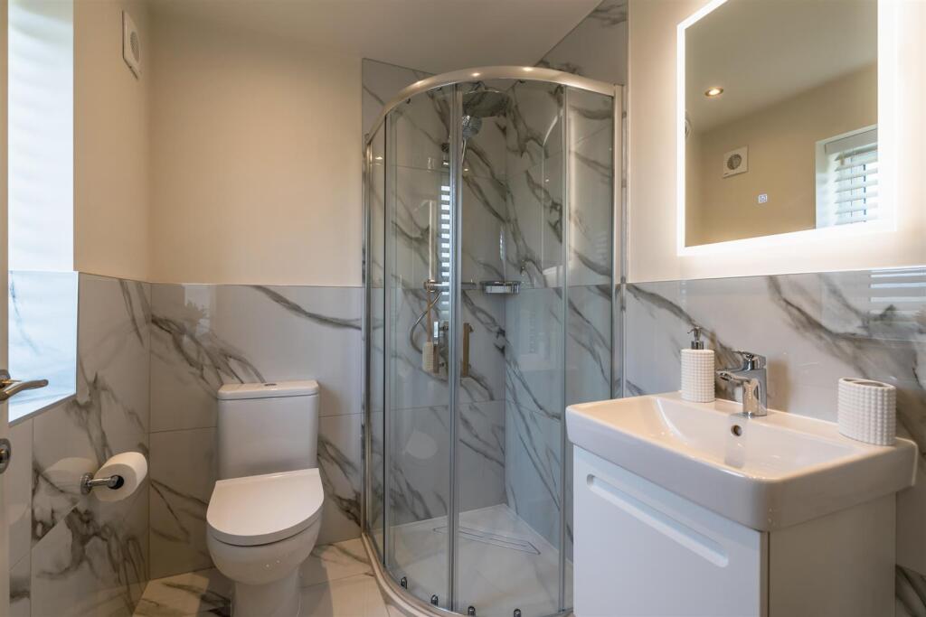 Bedroom 1 En-Suite