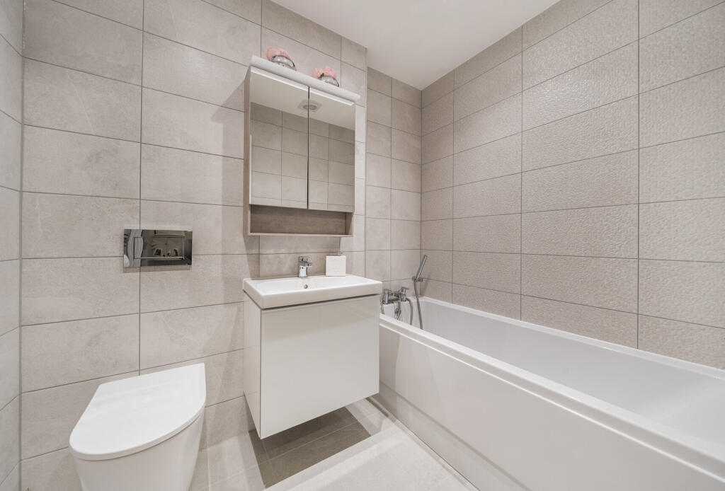 1354964-7-68cab41...