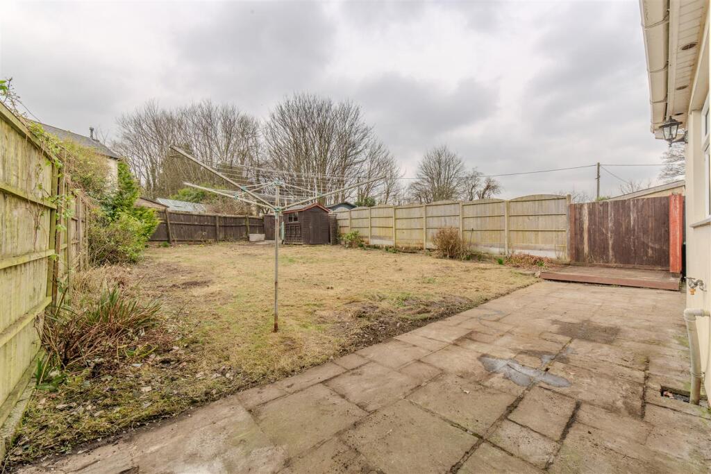 6 Woodfield Road-18.jpg