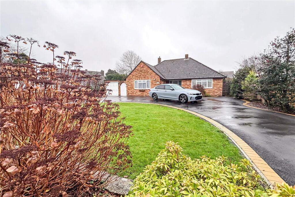 Crossmead Avenue, New Milton, Hampshire, BH25