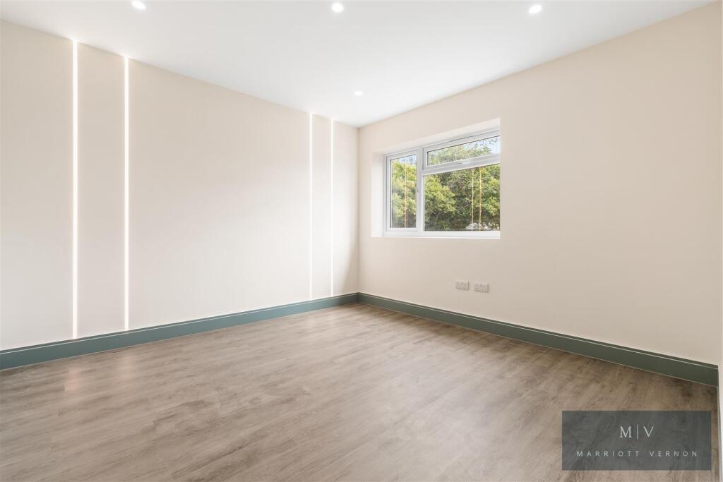 Croydon Road 76A MV-10.jpg