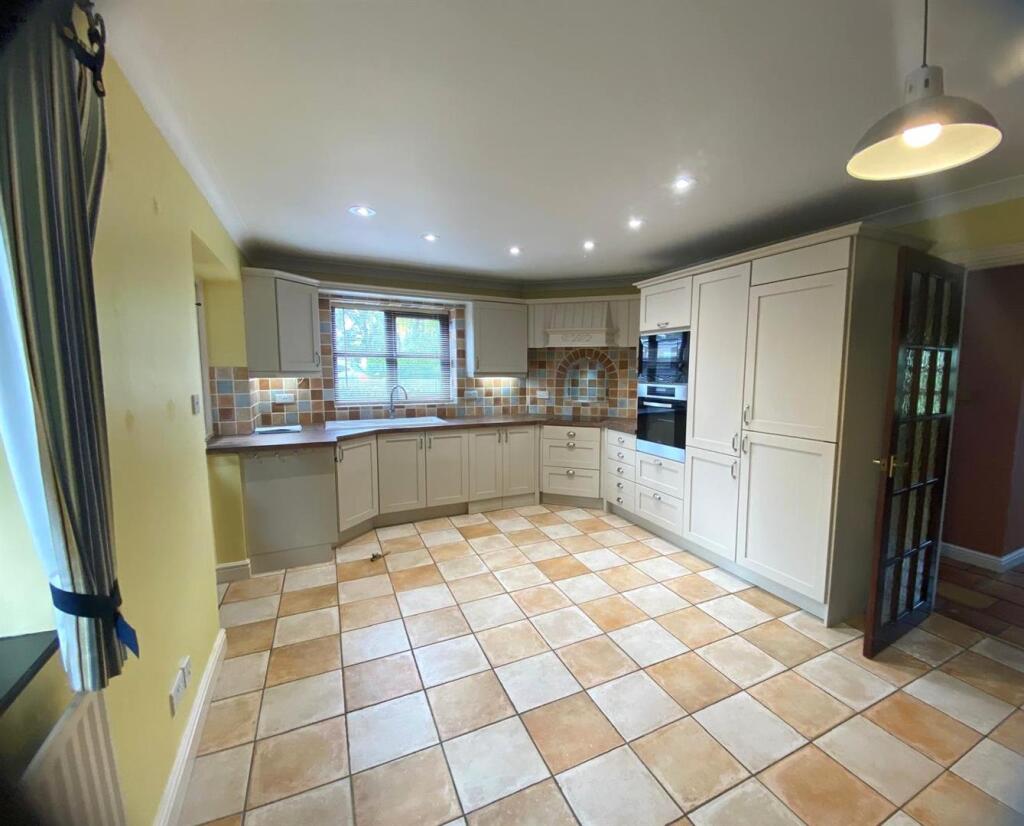 Kitchen.jpeg