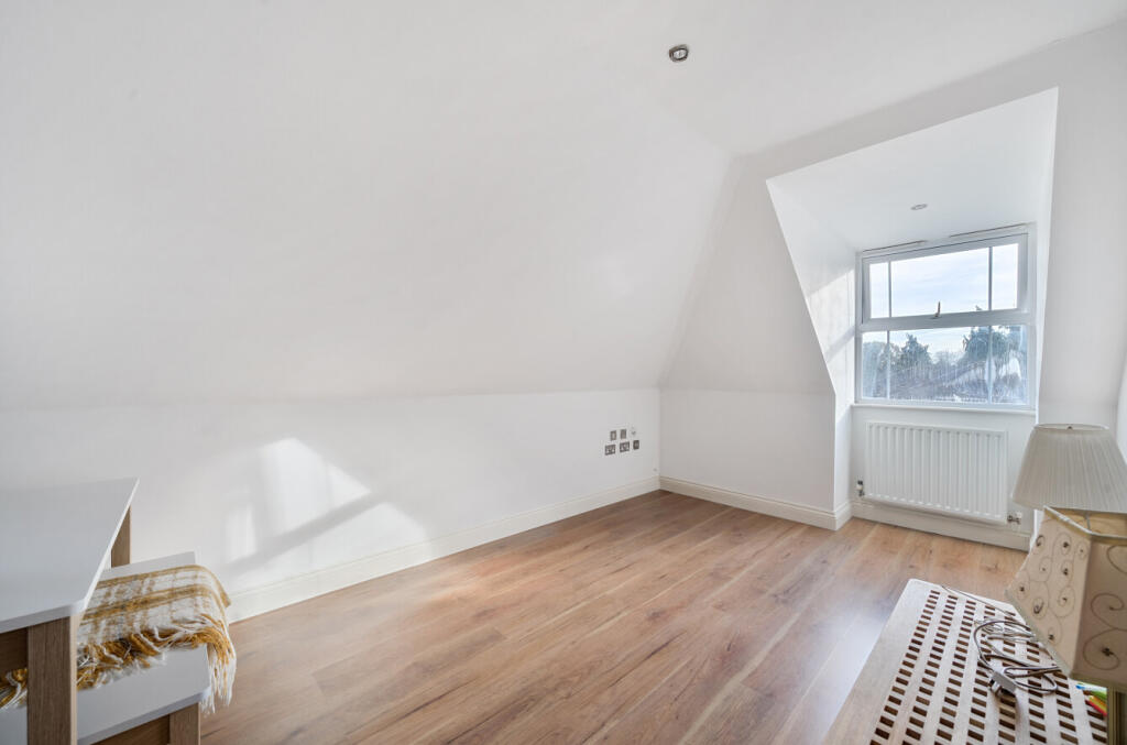 1373416-3-6909cec...