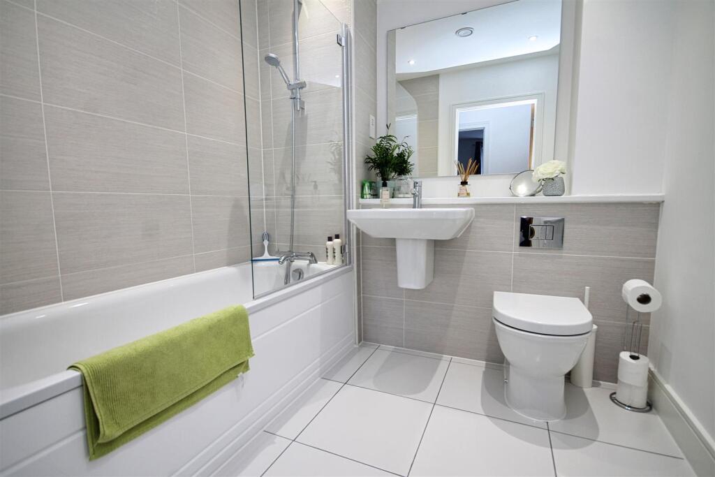 Bathroom.jpeg