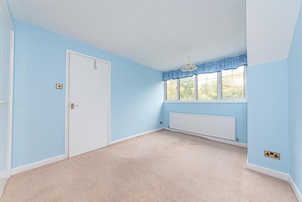 3 Old Wokingham Road (17).jpg