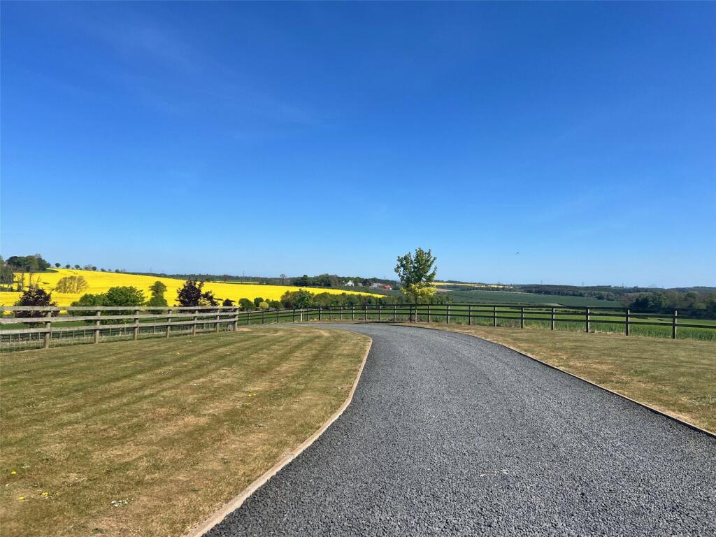 Priavte Driveway