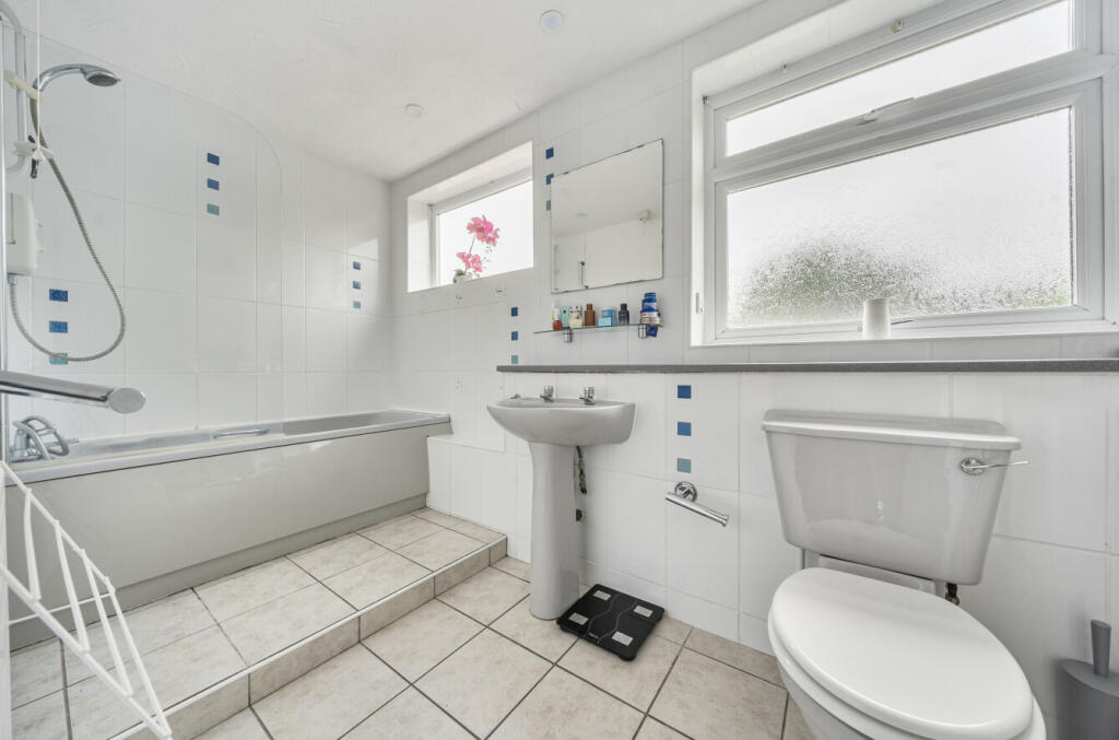 1305046-17-684970...