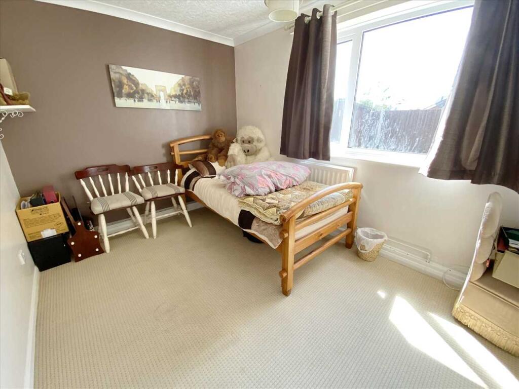 Bedroom 4: