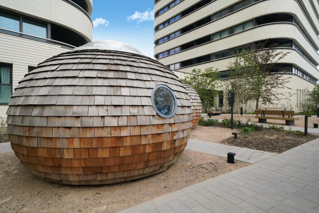 Pod Exterior