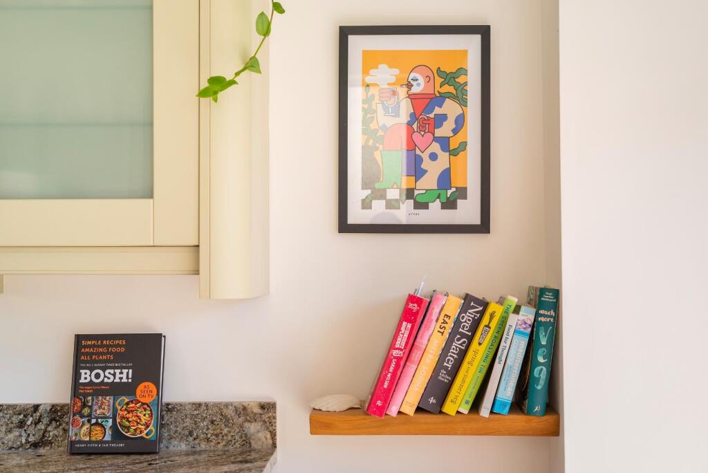 1B9RKE - Kitchen Diner A.jpg