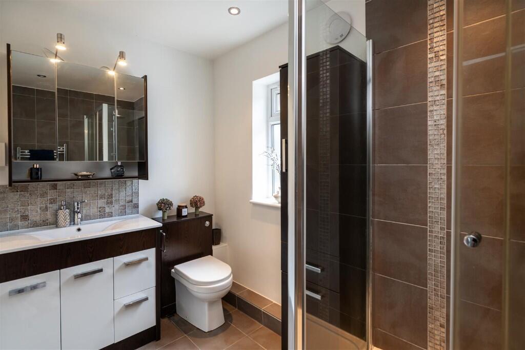 Ensuite