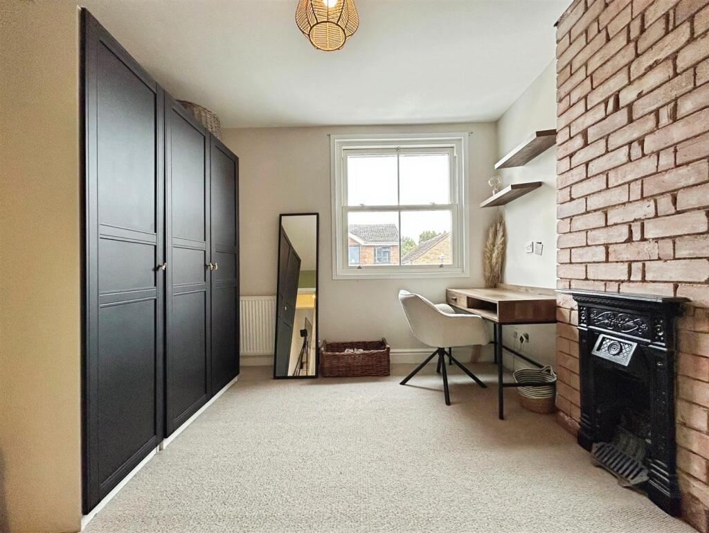 4b02838e-D-498B-BAC2-2974508520EF-7846-000004E3F20