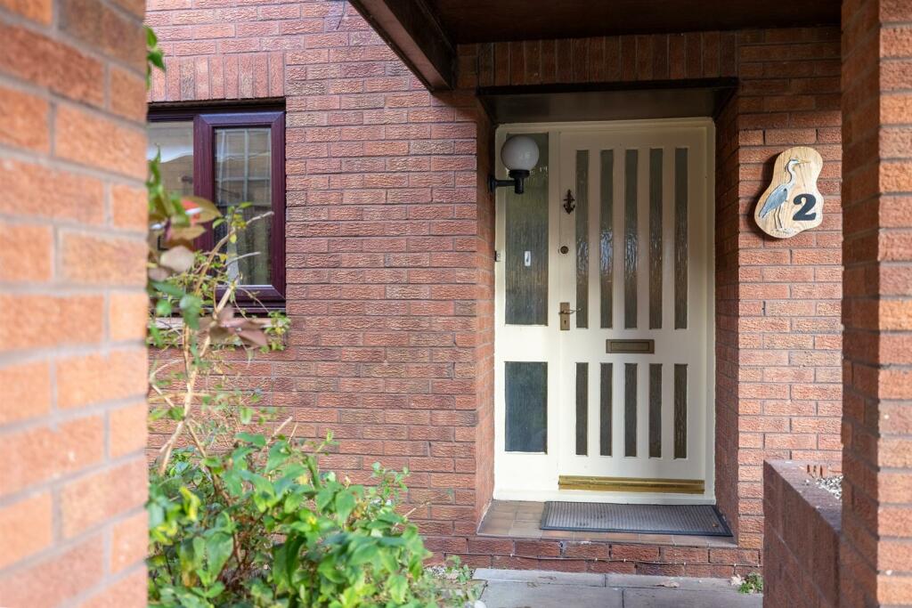 2 Glendale Grove-5.jpg