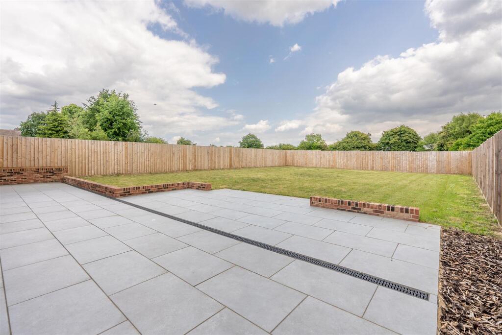 Large Rear Garden