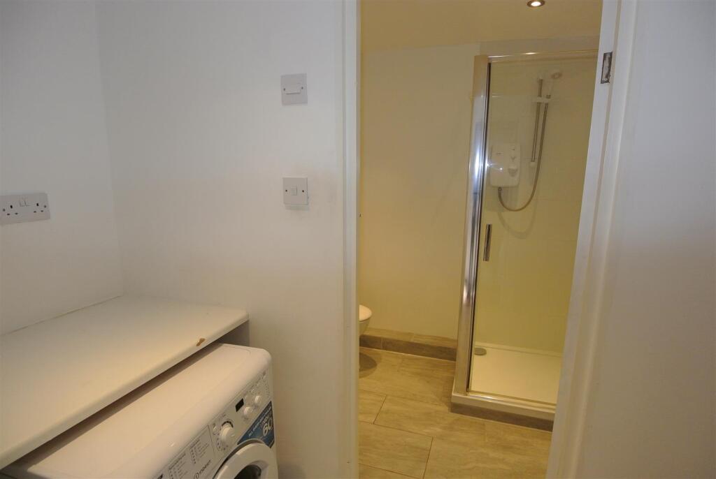 Utility &amp; Shower Room.JPG