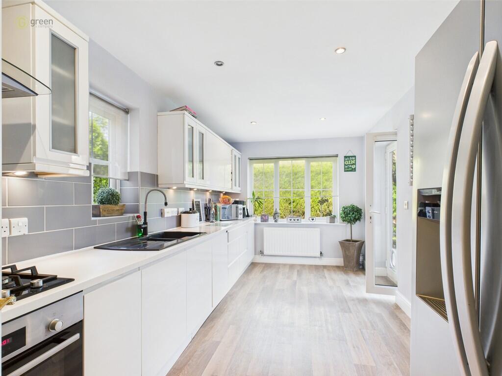 CAM03830G0-PR0141...