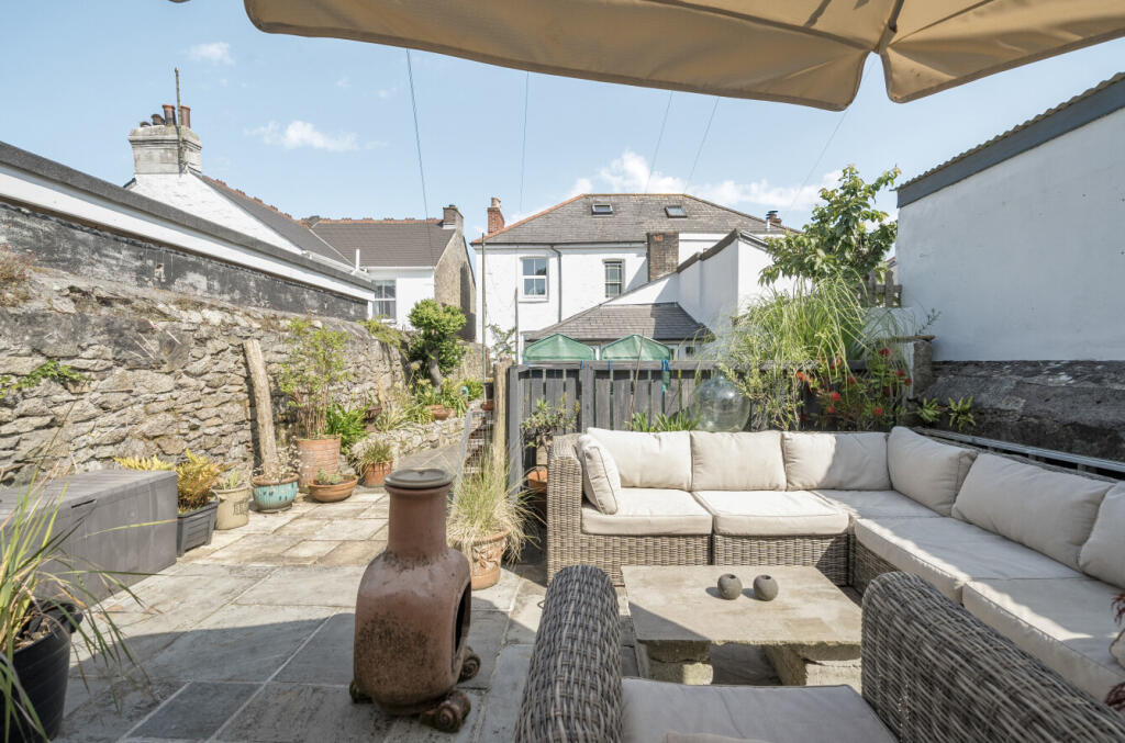 1303500-16-685536...