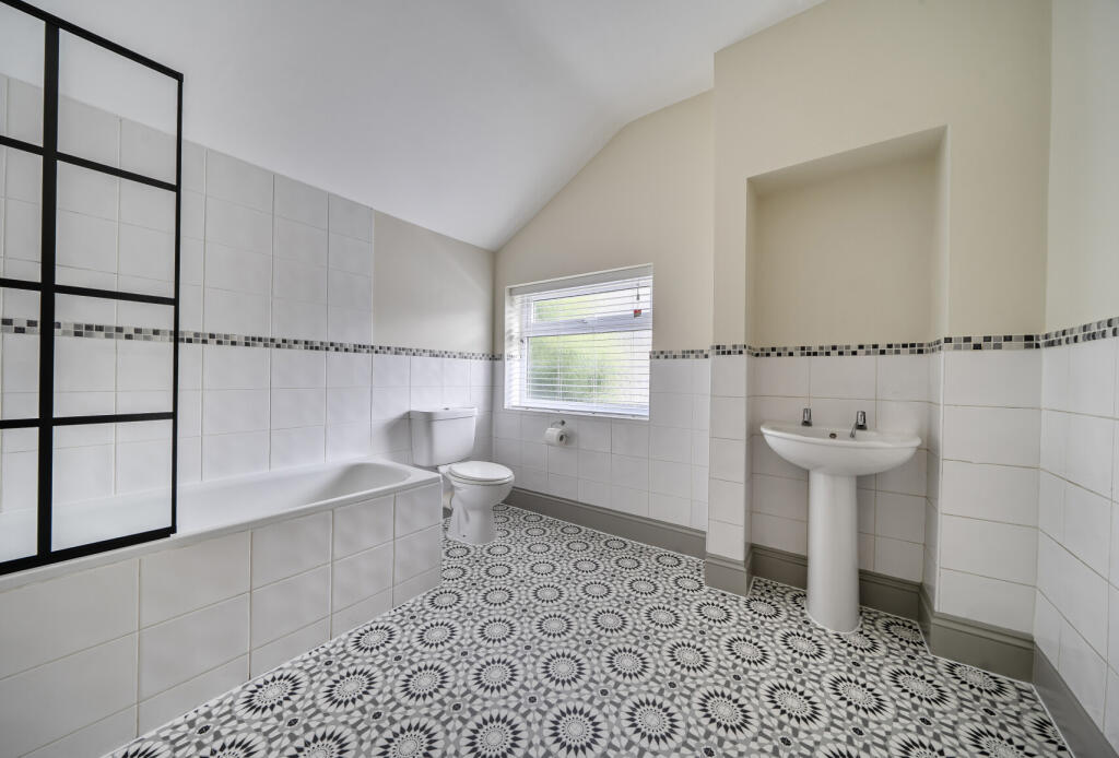 1356107-15-68c985...