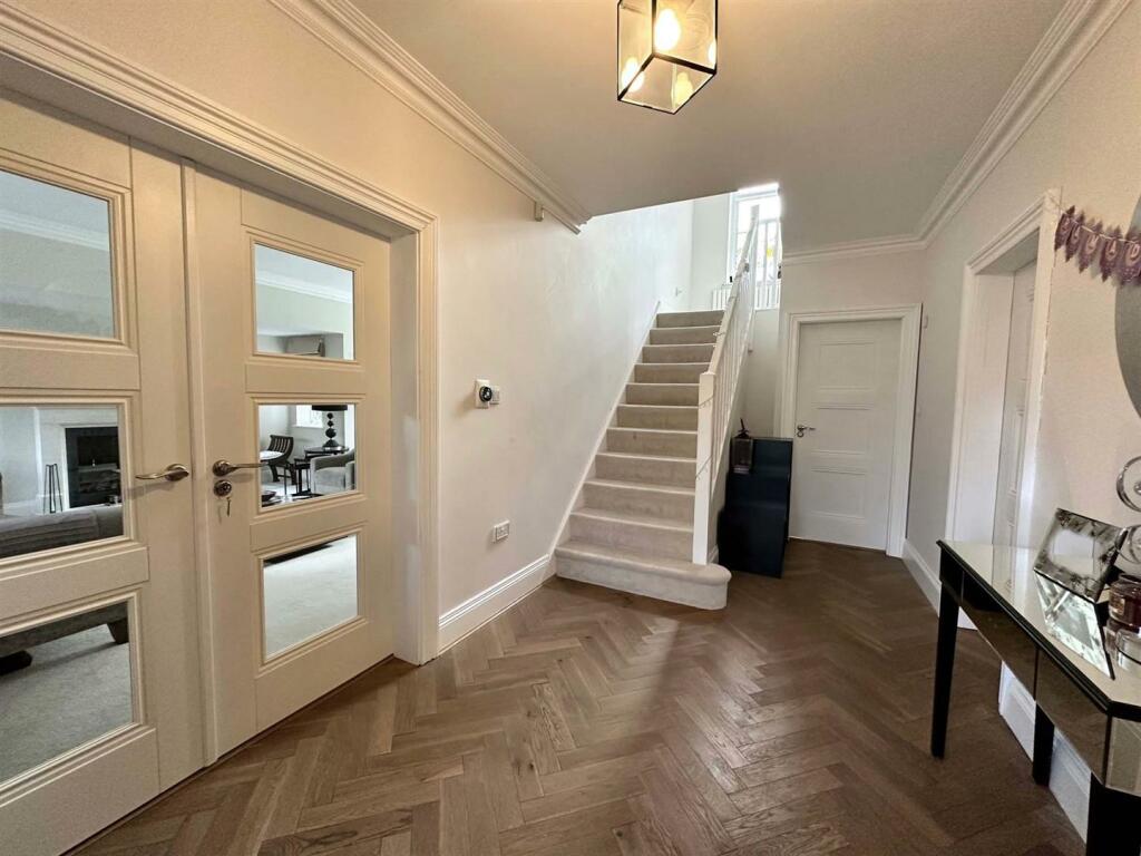 hallway.jpg