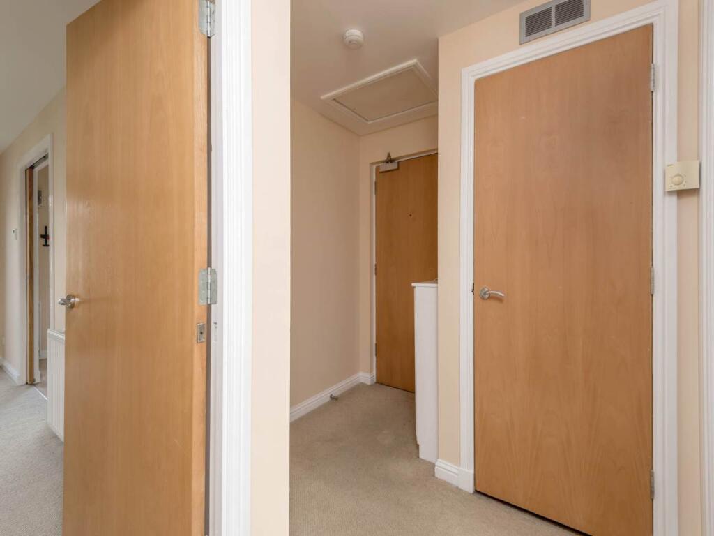 75537_Tytler_Court-0