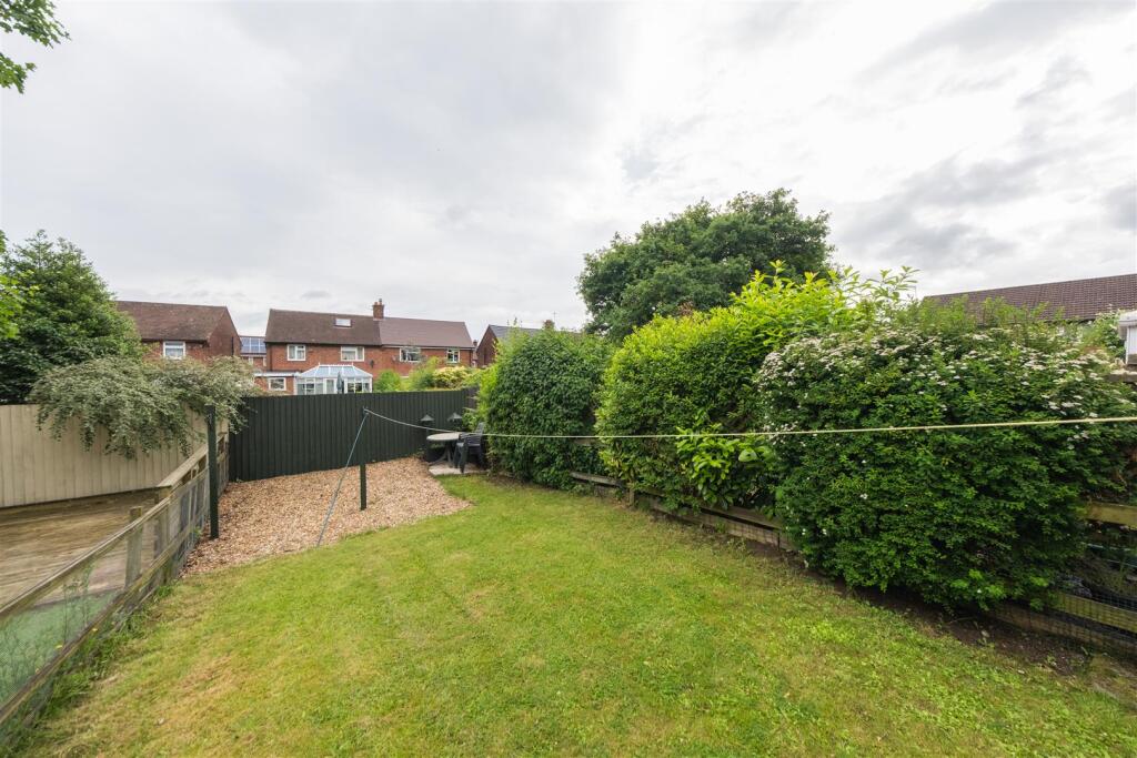38 Foxhill Close-017.jpg