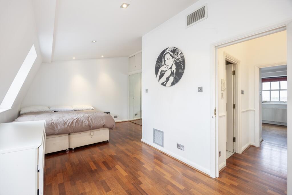 Ennismore Gardens...