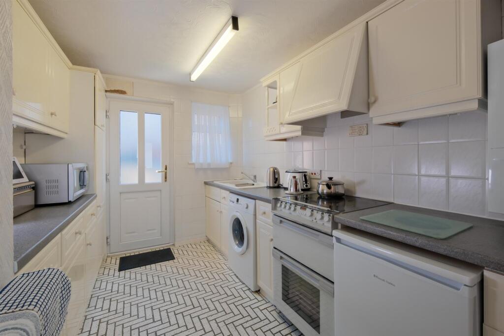 011-44 Ettrick Street Wishaw ML2 7.jpg