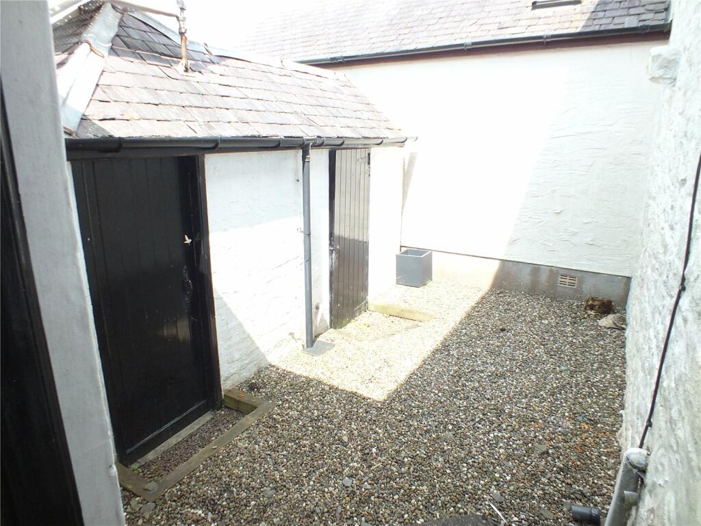 Rear Court
