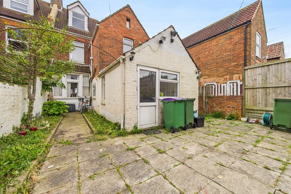 CAM01085G0-PR0553...