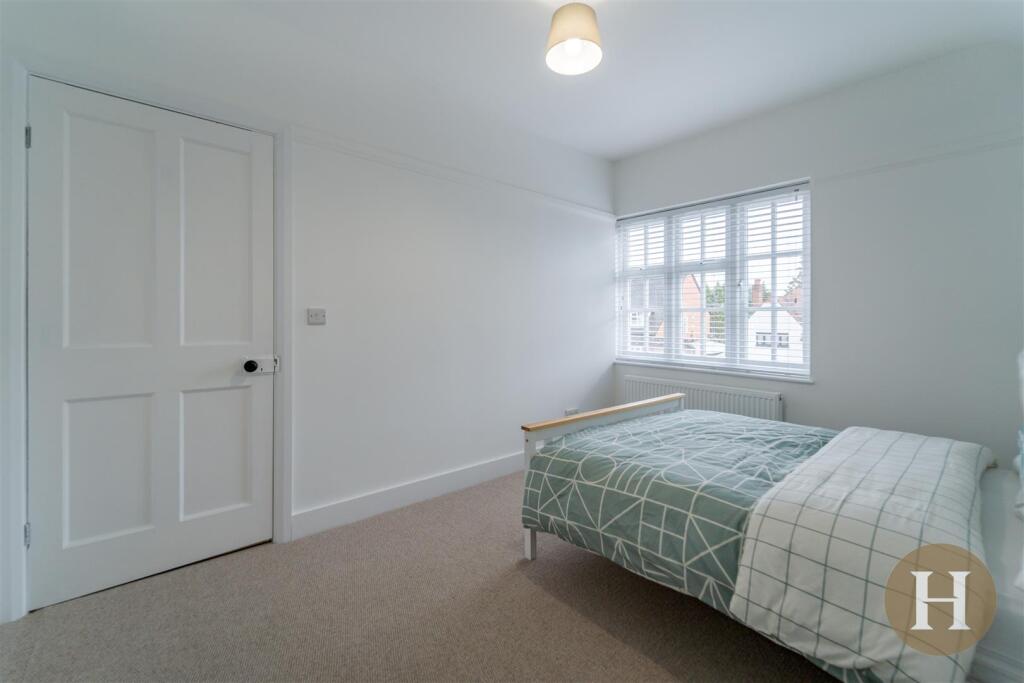 Hadleigh Estate Agents-38.jpg