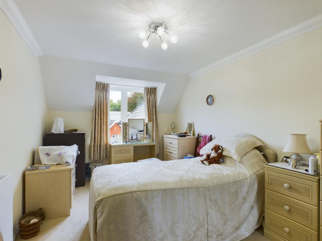 CAM03151G0-PR0025-STILL001