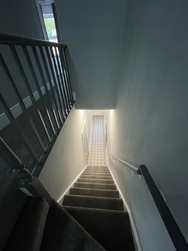 image1.jpg