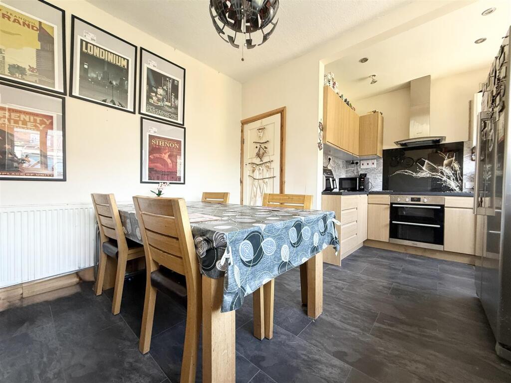 Dining Kitchen