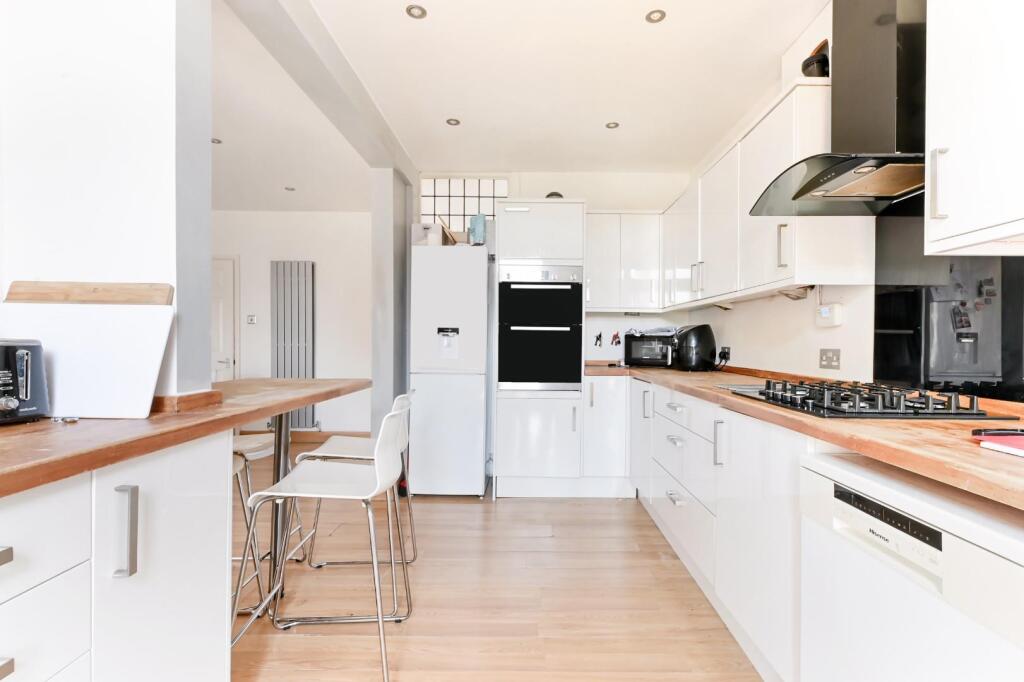 WAVERLEY ROAD (16).jpg