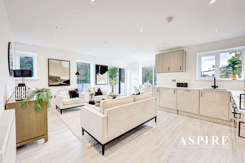 Aspire Estate Agents33.jpg