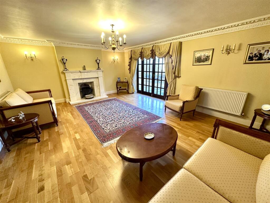 DRAWING ROOM