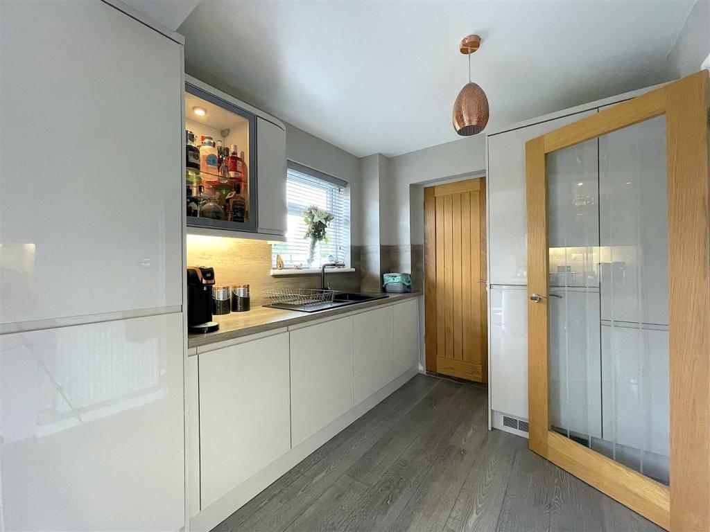 Kitchen:Dining Room (1).jpeg