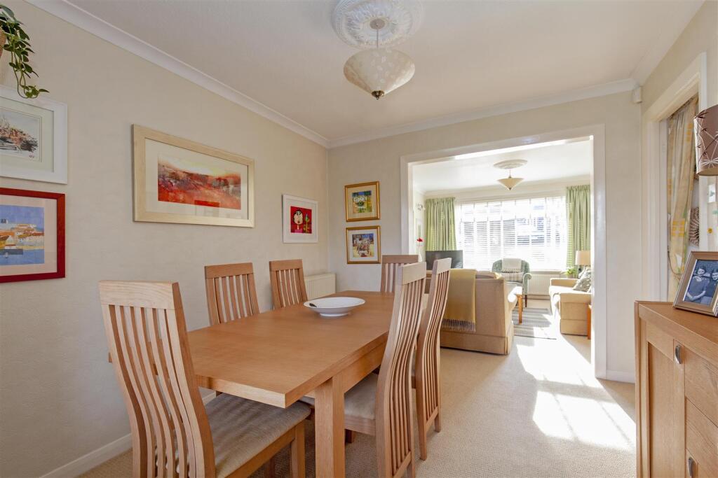 Dining Room-2.jpg