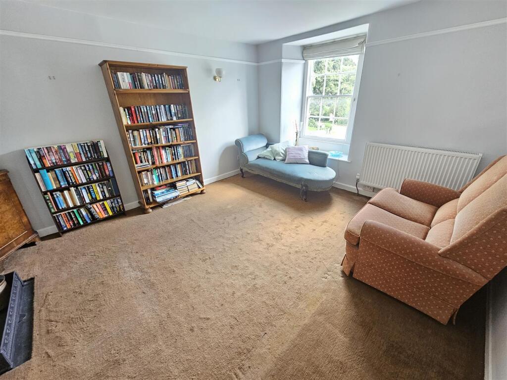 Sitting Room or Bed 1.jpg