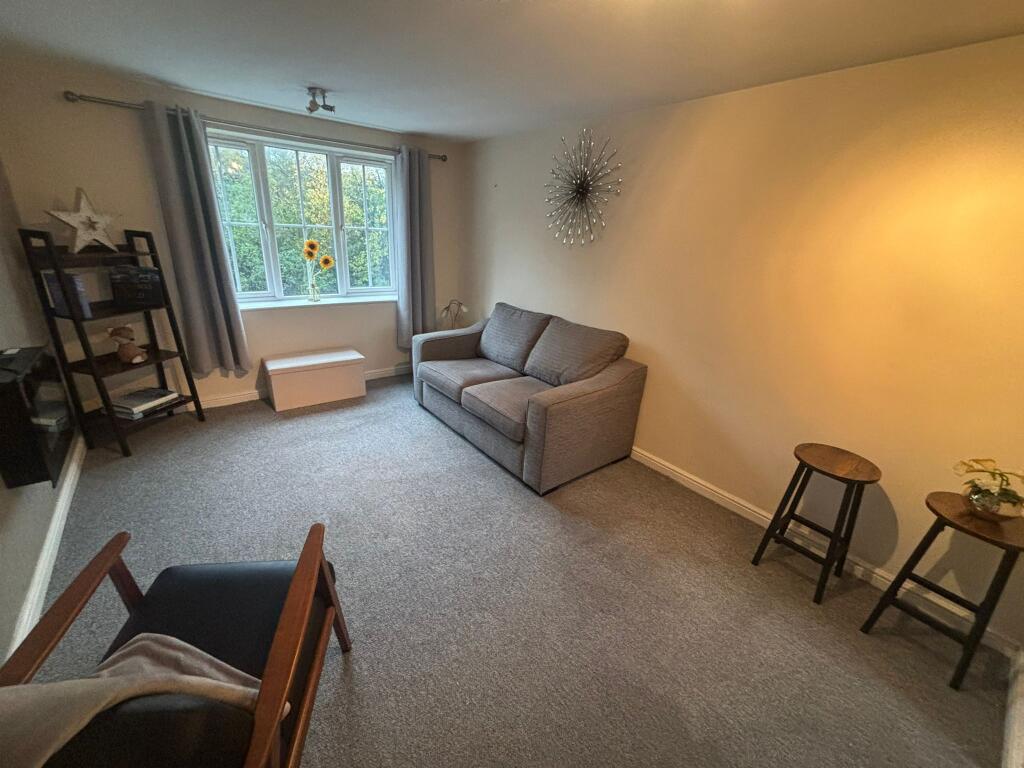 Kitchen/Living Space 