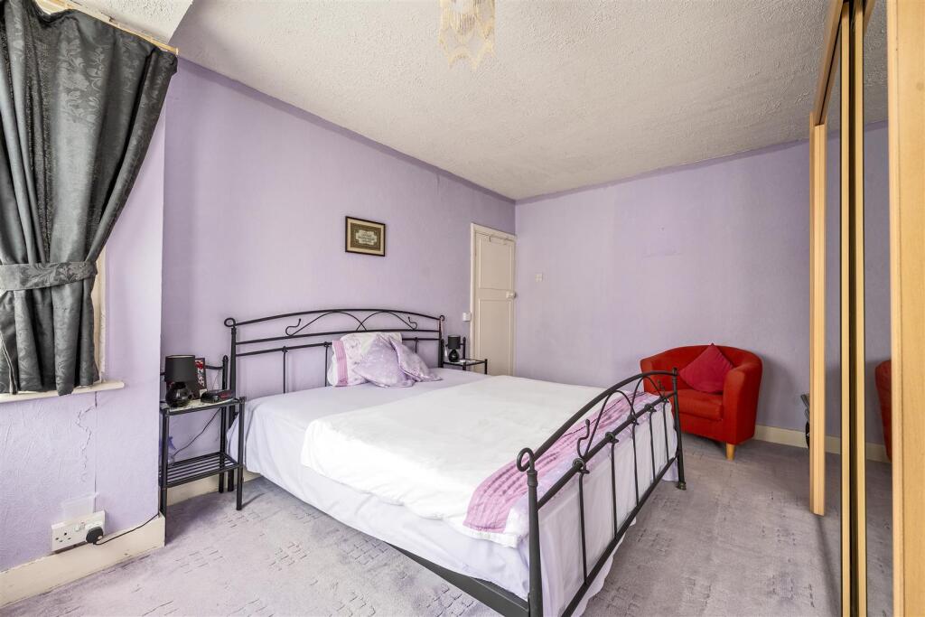 Woodend Road  E17
