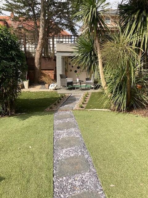 Woodhouse Road 48 Garden image 2.jpg
