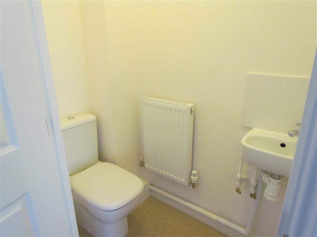 Cloakroom/wc