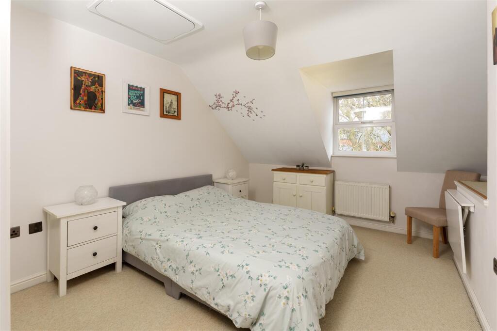 8 Thyme Close, Banbury-20.jpg